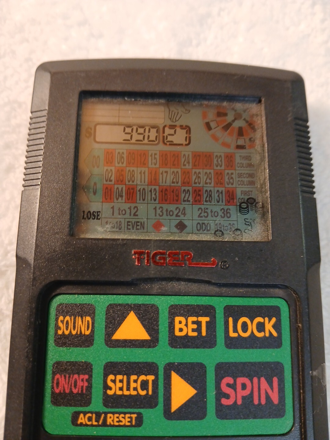 Caesars Palace Roulette 1993 Hand Held Electronic Game By Tiger Electronics VTG