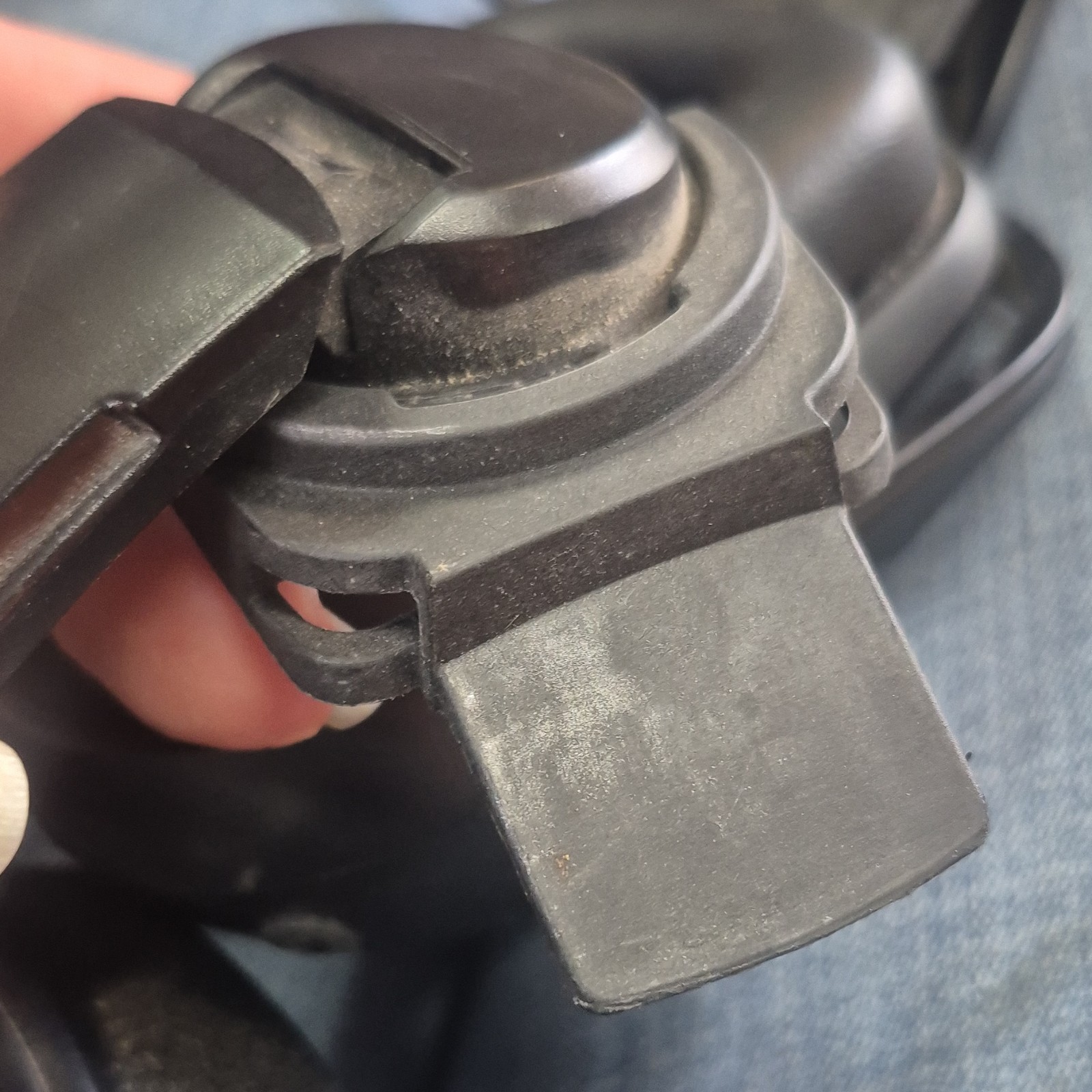 Bluetooth Black Electronic Hearing Protection Ear Muffs for hard hat