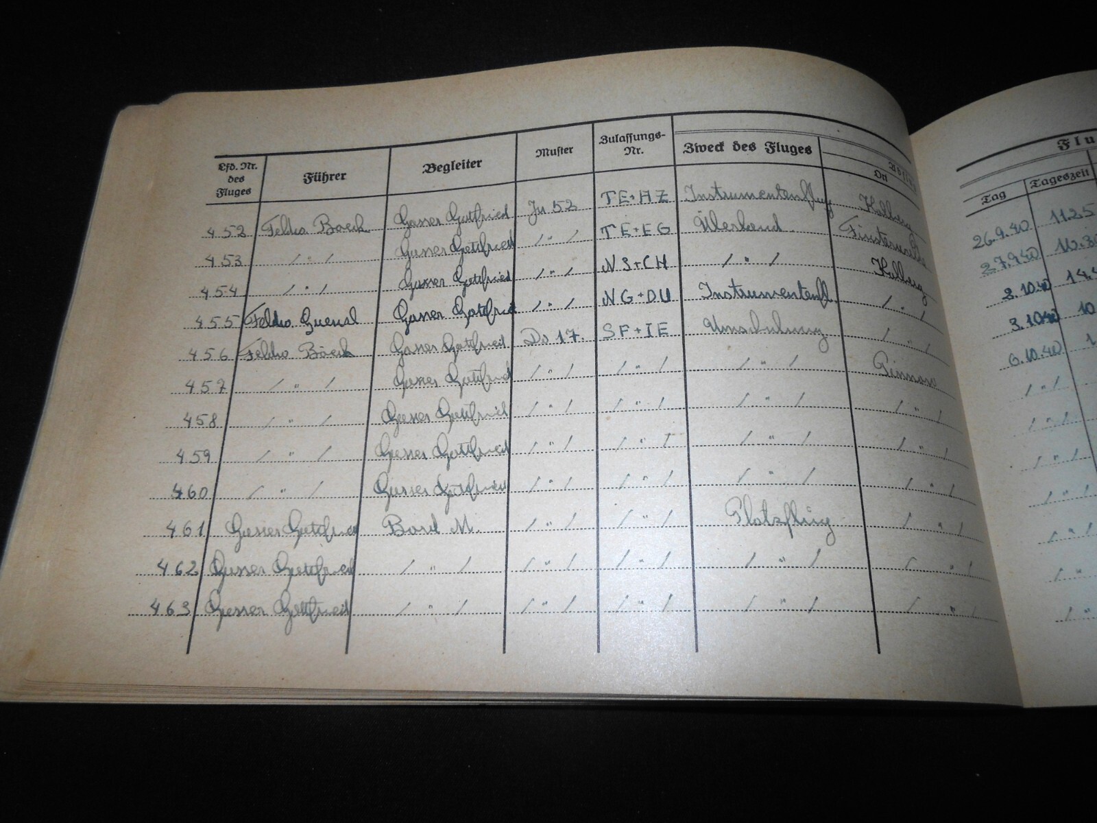 WW II German LW Flugbuch - FLIGHT LOG BOOK - Ju52 He111 Do17 Do23 Ju86 - NICE!