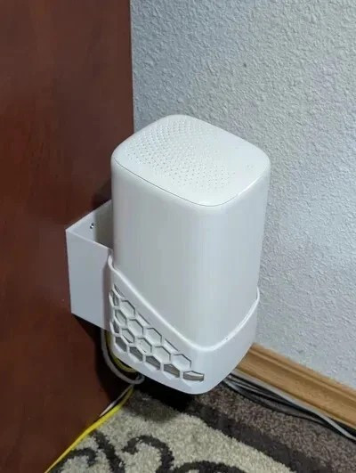 XB8 xFi Comcast & Rogers Xfinity Modem Holder | Secure & Stylish Modem Mount