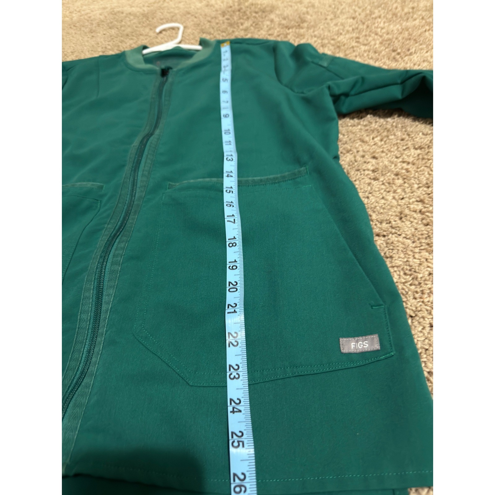 FIGS Bellery Scrub Jacket Green Full Zip Bomber Style Pockets W18SW1007 Womens M