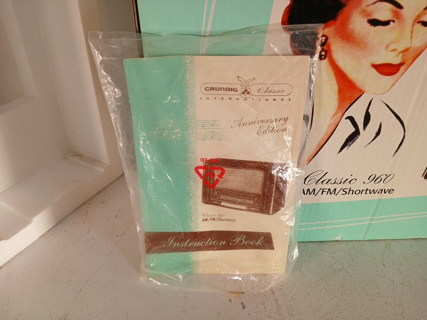 Grundig Anniversary Edition Model 960 AM/FM Shortwave Radio