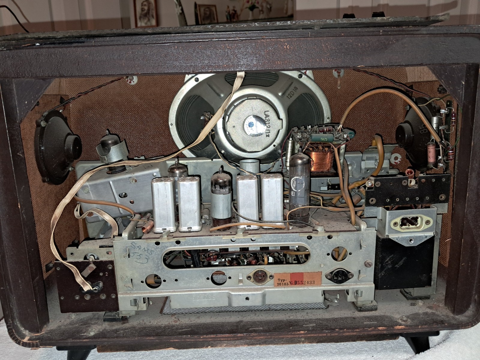 Vintage Blaupunkt Verona 20103 German Tube Radio AM/FM/SW - 1960's --- WORKS ---