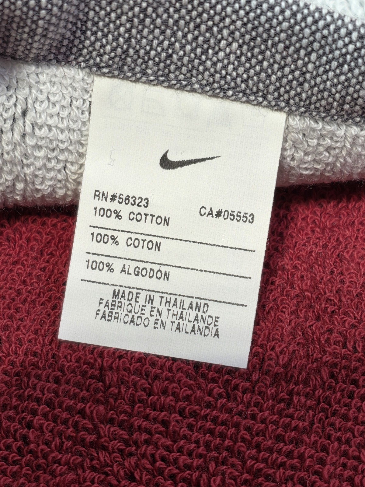 NEW 2006 Nike Sport Towel Black/Red/White AC0648 133