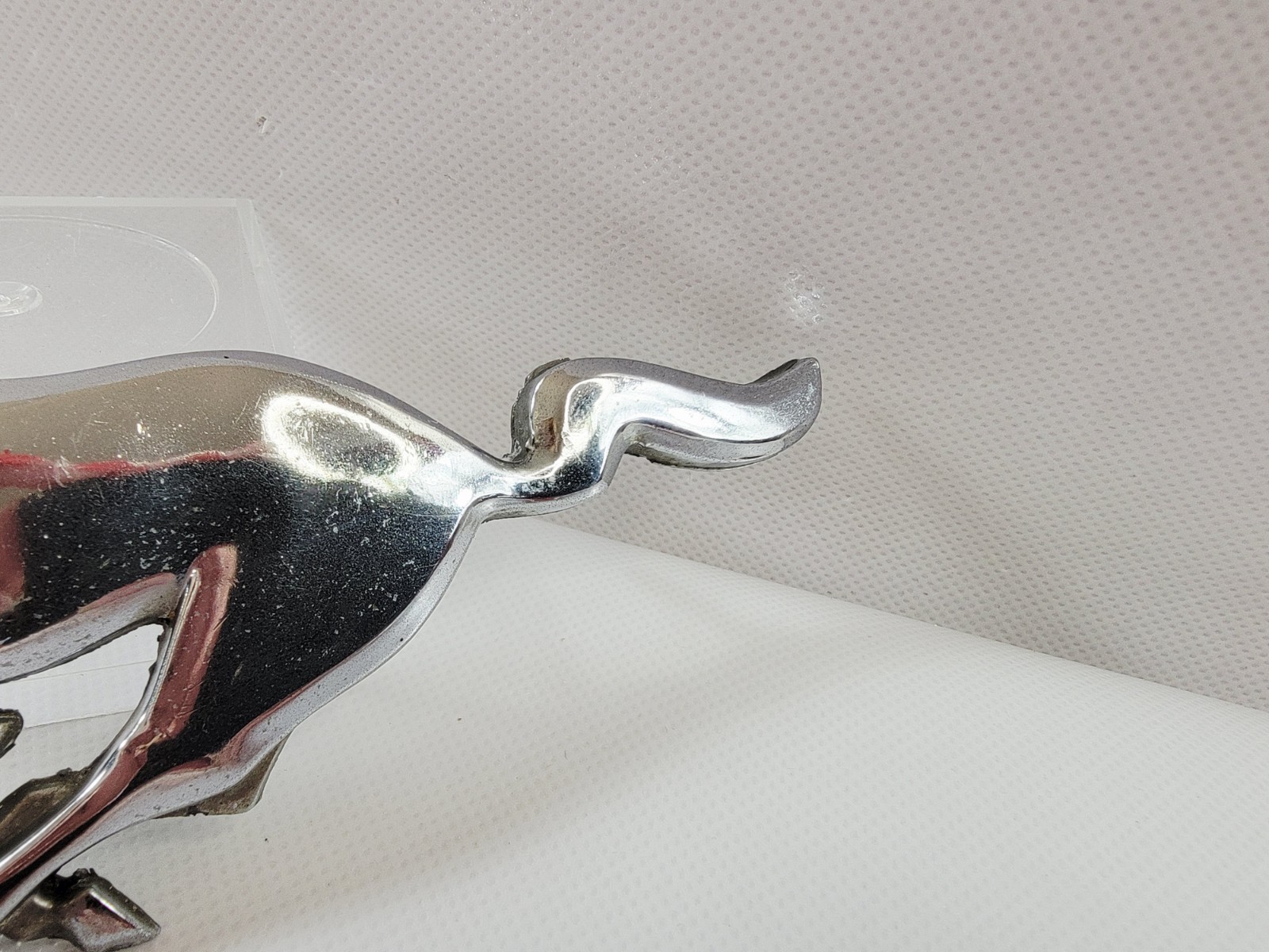 1960s FORD MUSTANG Running Horse Chrome Front Grill Emblem 68113 C8ZB-8A224A CAV