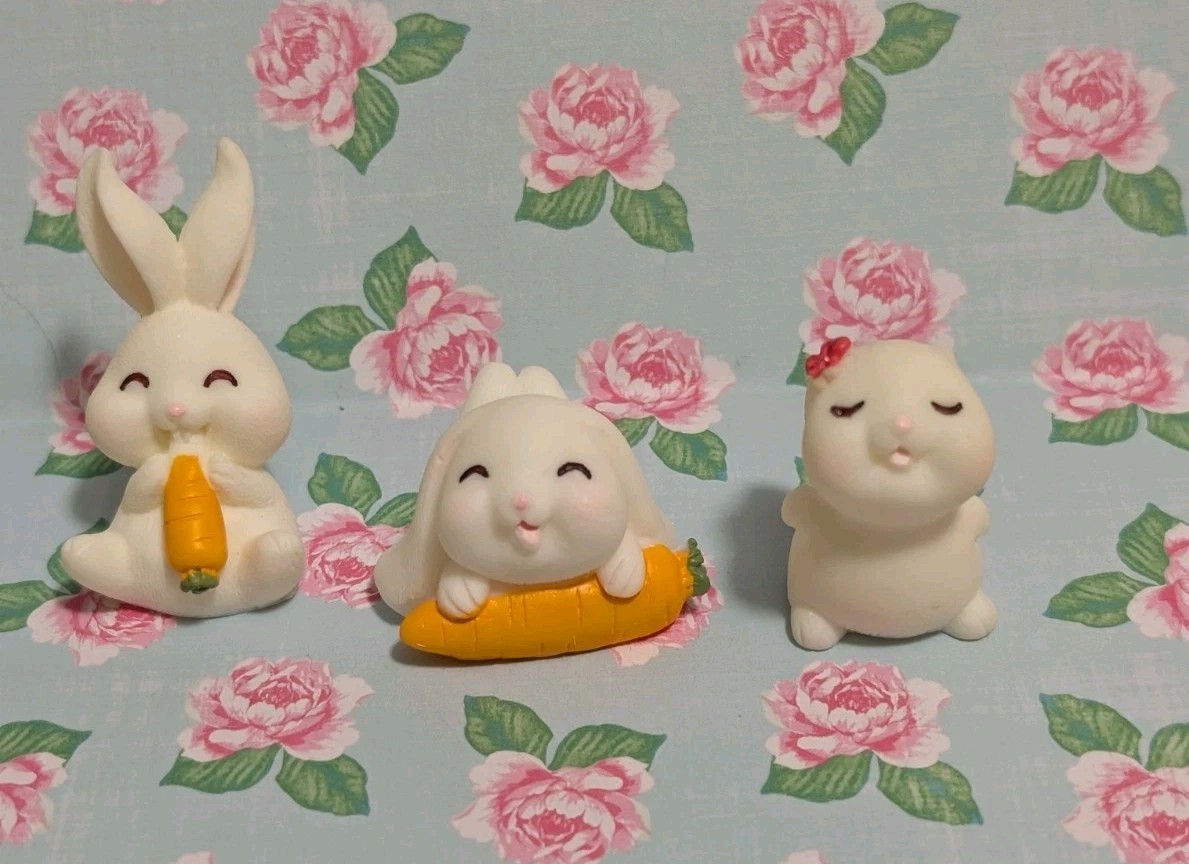 10 Miniature Bunny Rabbit Lambs Figures 1"-1.5