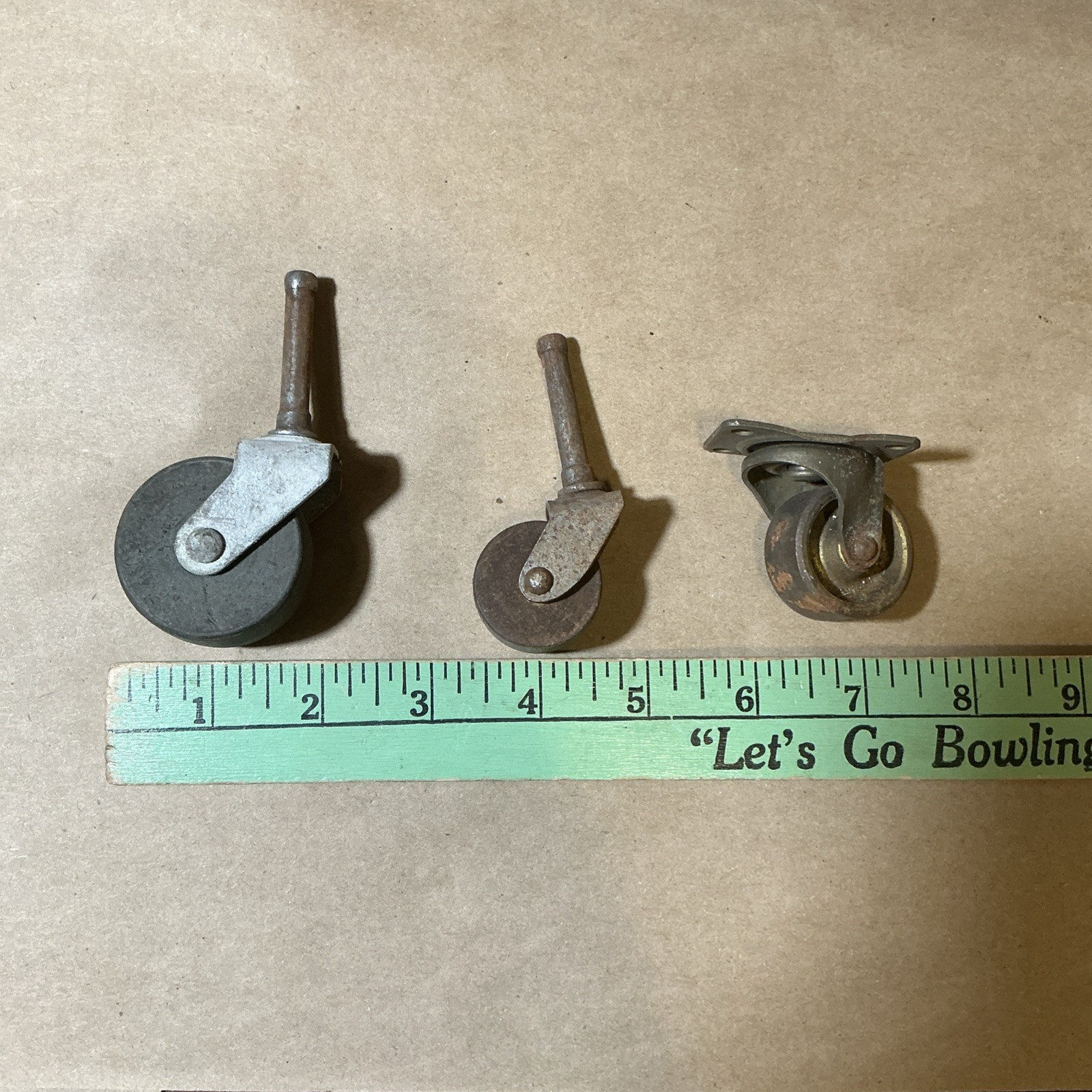 Group Of 130+ Wood/Metal Furniture Casters As Is INV-JDJ79