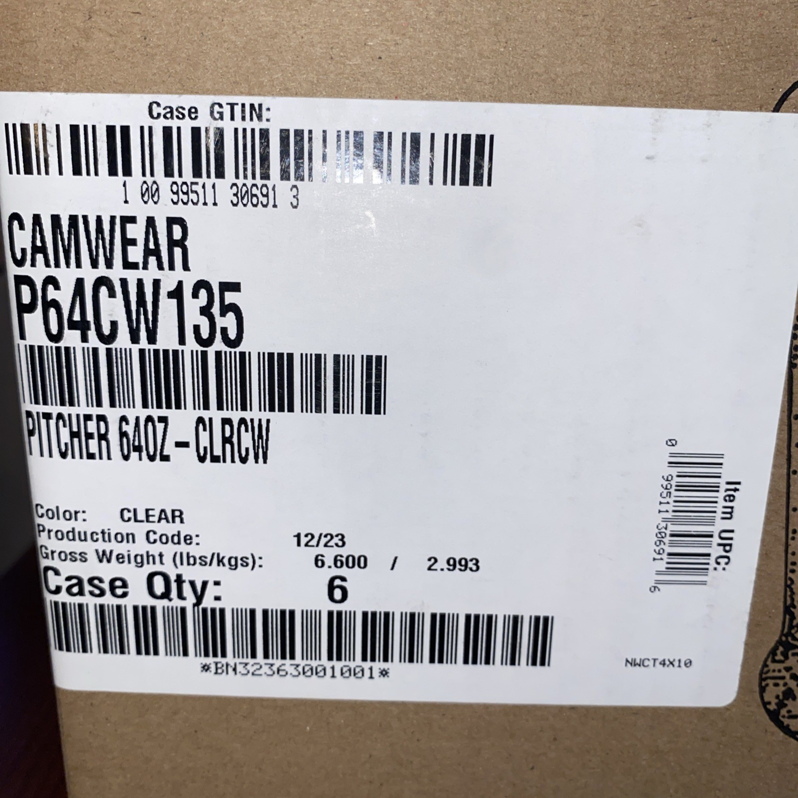 6pk—Cambro P64CW135 Camwear 64oz. Polycarbonate Pitcher Clear B41