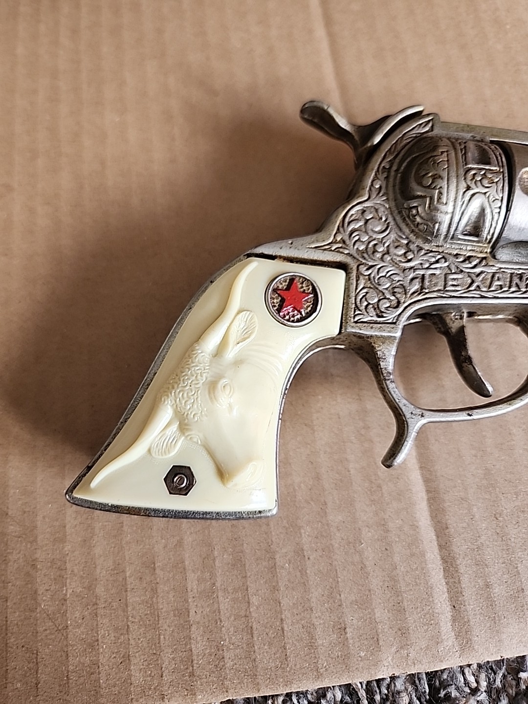 Vintage Hubley Texan 50 Shot Repeating Pistol Cap Replica TOY Gun Longhorn Grip