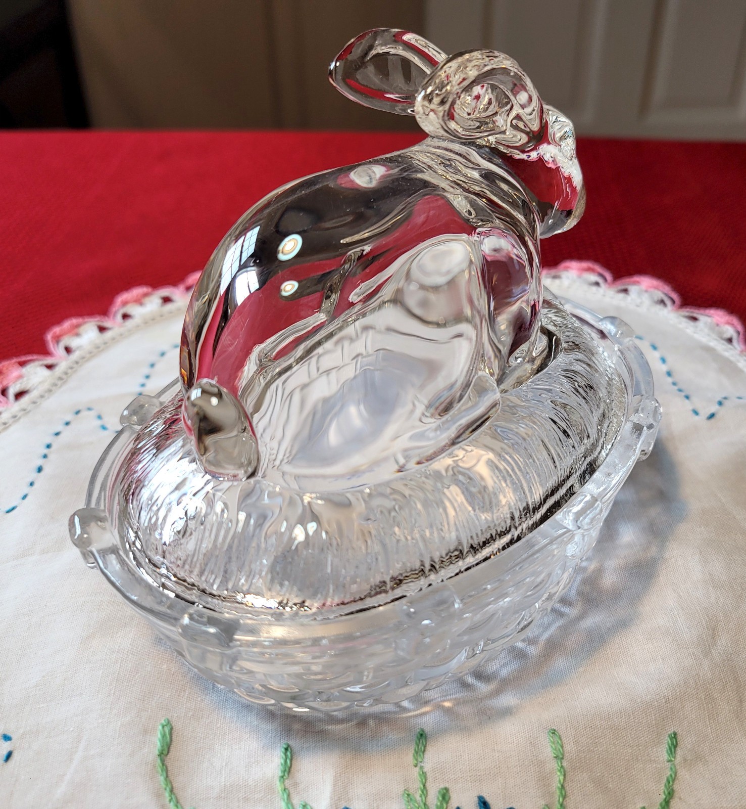 🐇 WILLIAMS-SONOMA Crystal Clear BUNNY RABBIT on BASKET NEST ~ Easter CANDY DISH