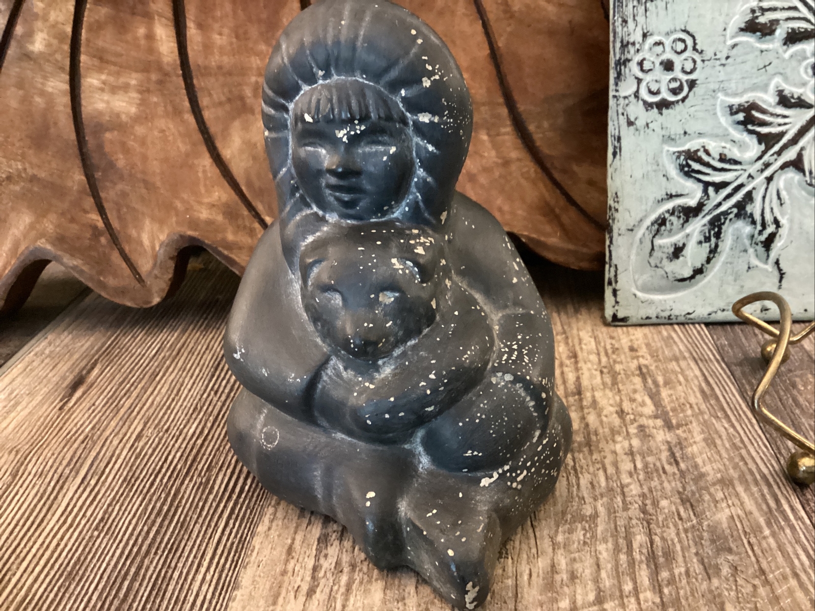 Inuit Figurine With Pup Small Sculpture Indigenous Artwork Canada distressed