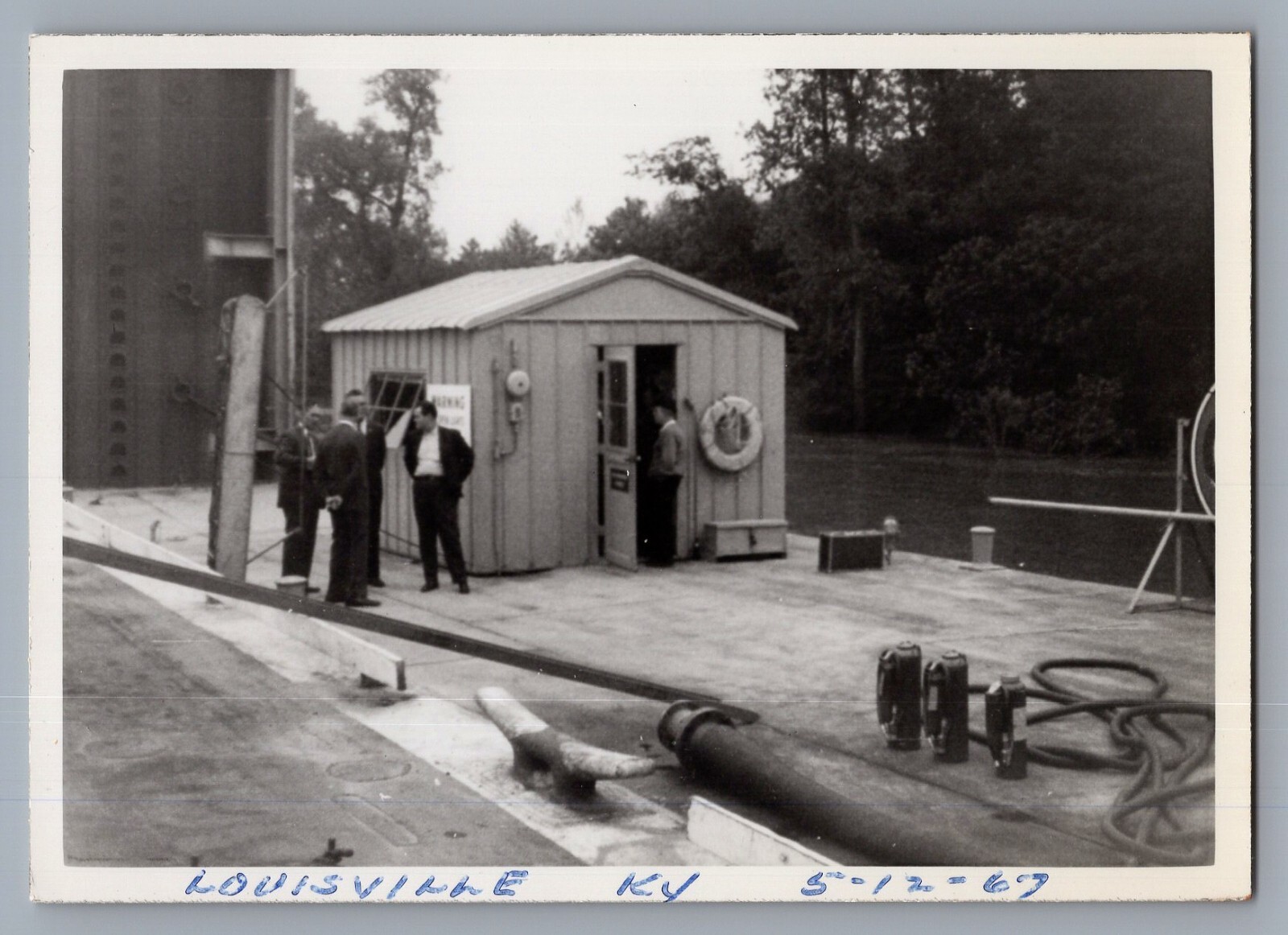 1967 Gulf Oil & Gas Vintage 4.25 x 3" Photo Pipeline Louisville, Kentucky   9459