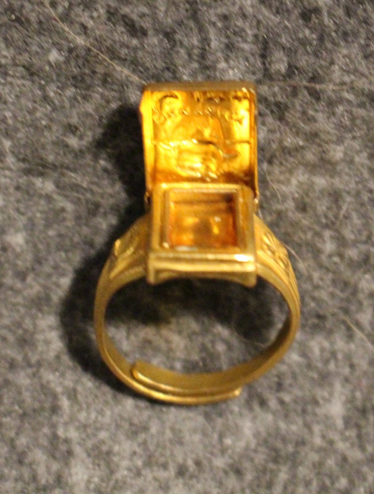 1938 Dick Tracy Ring (with secret compartment)!