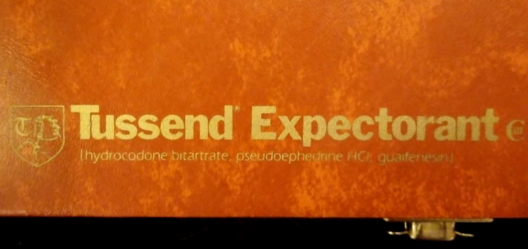 Pharmaceutical Drug Rep One of a Kind Promo Tussend Backgammon Set