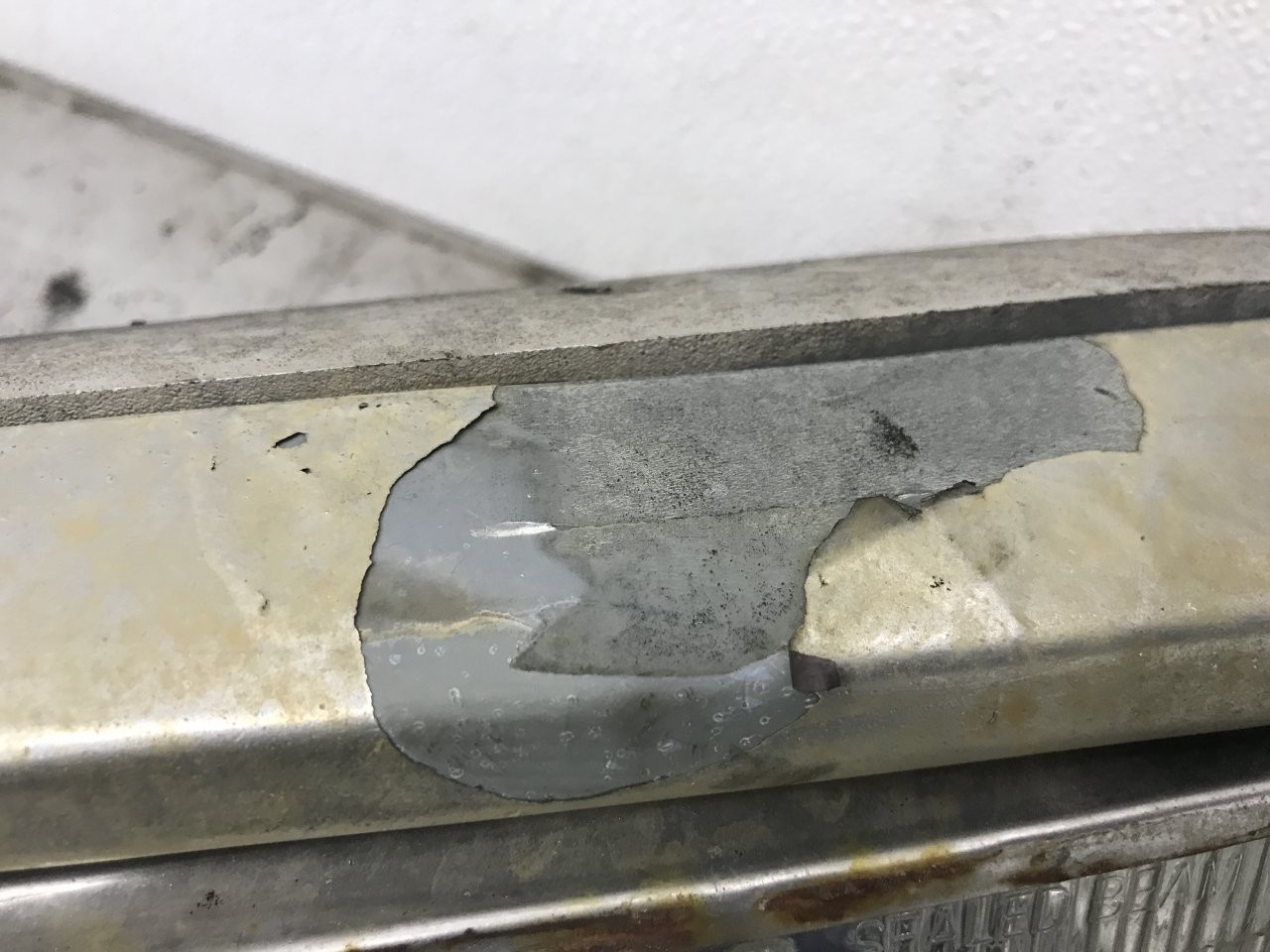 1987-2010 Peterbilt 379 Left/Driver Headlamp - Used