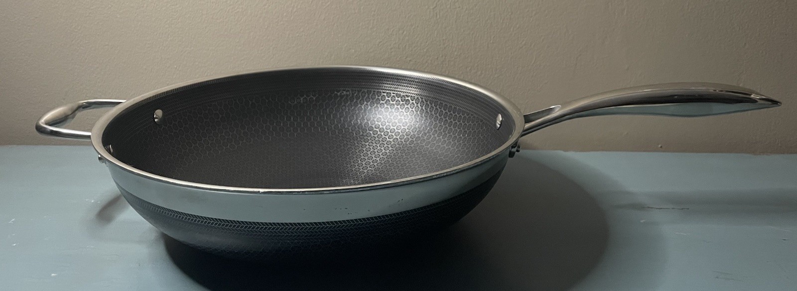 Hexclad 12" Wok Hybrid Stainless Steel Nonstick Pan Used no lid (W19)