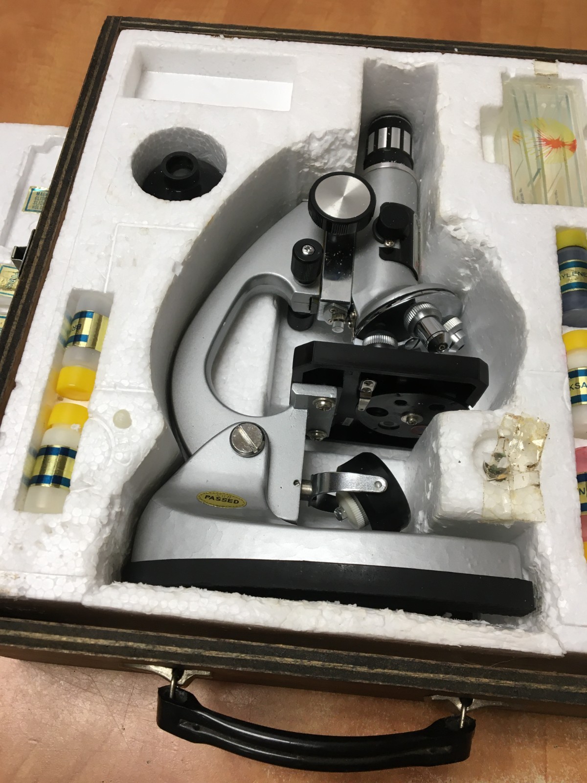1970s Tasco 50x- 1200x Microscope Set w/ Wood Carry Case 952P parts or repair