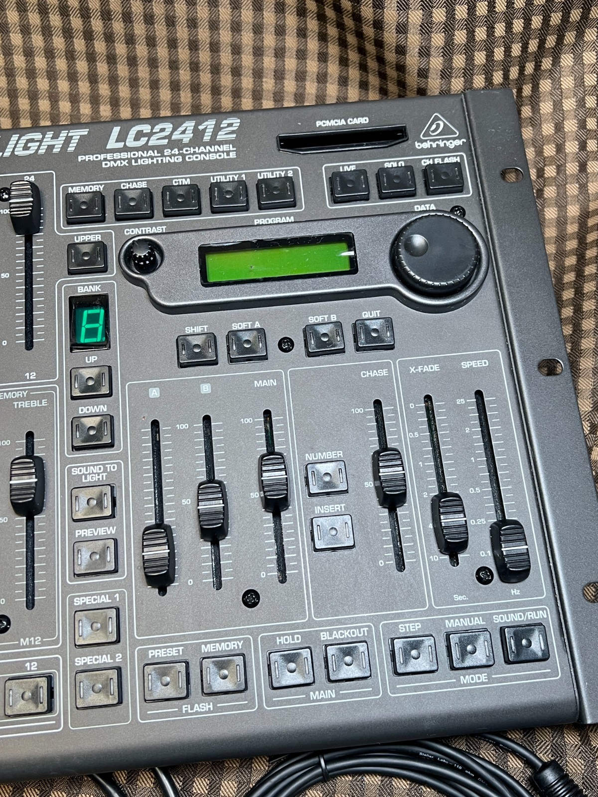 Behringer Eurolight LC2412 Professional 24 Channel DMX Lighting Console + Cables