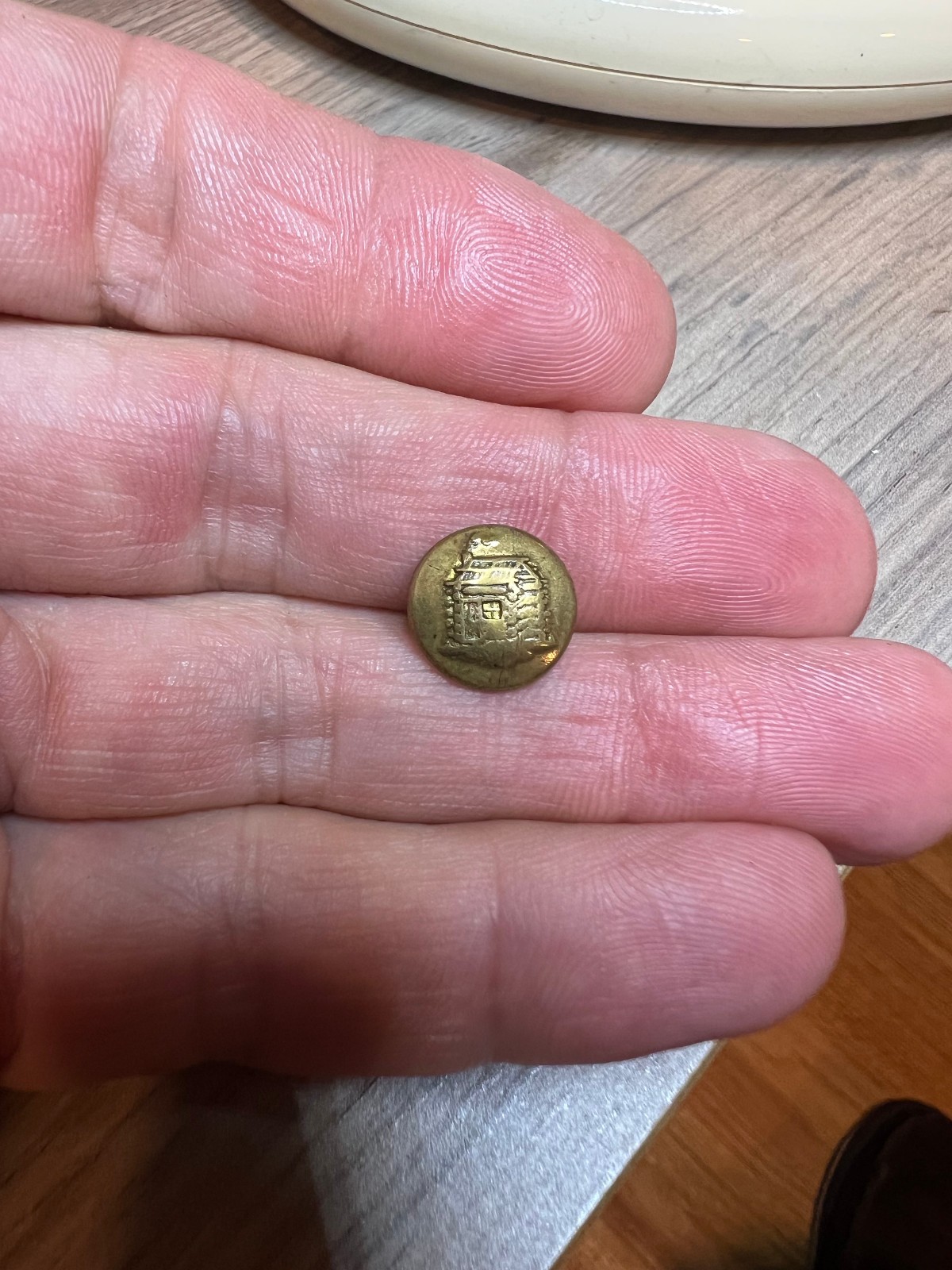 Scarce 1-Piece Log Cabin 1840 Harrison Presidential Campaign Vest Button