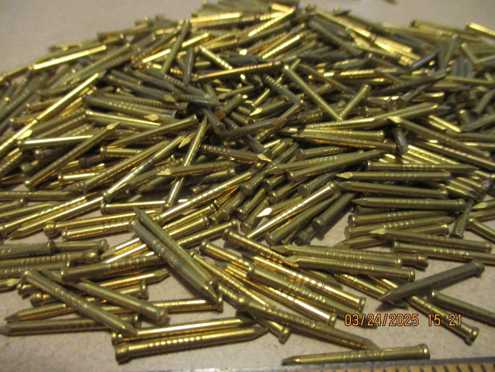 100 - ORIG. VINTAGE, 3/4" X 5/64" - SOLID BRASS FINISH NAILS MADE IN U.S.A.