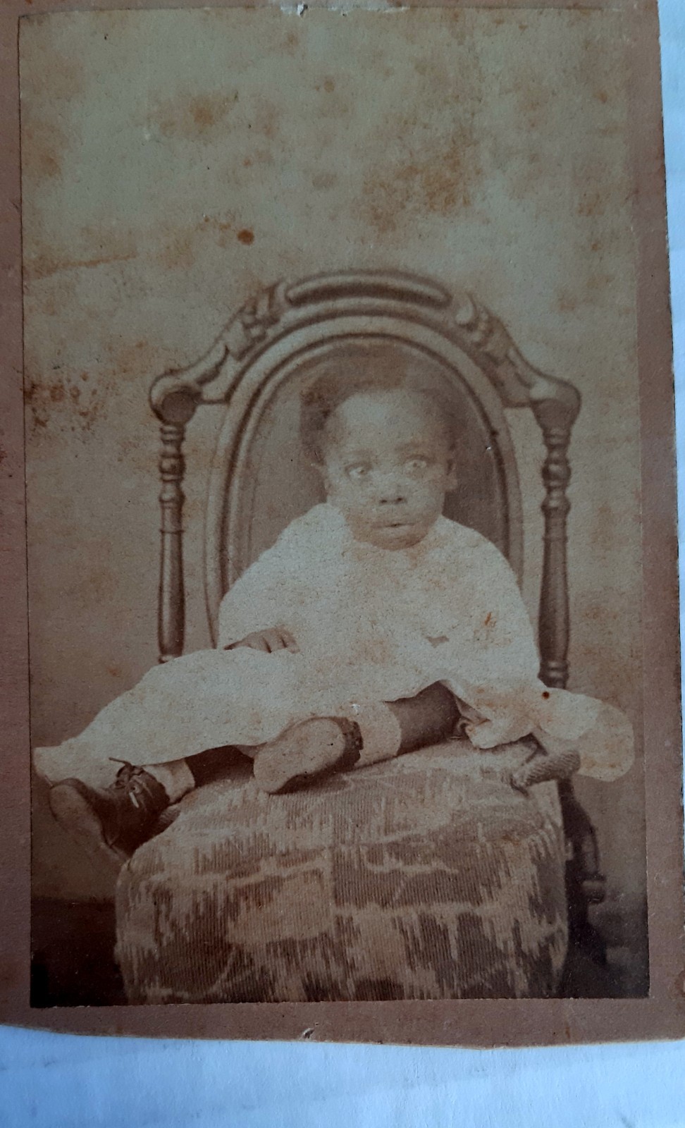 BEAUTIFUL PHOTO of AFRICAN AMERICAN BABY Norwalk Conn. Bussines Card size