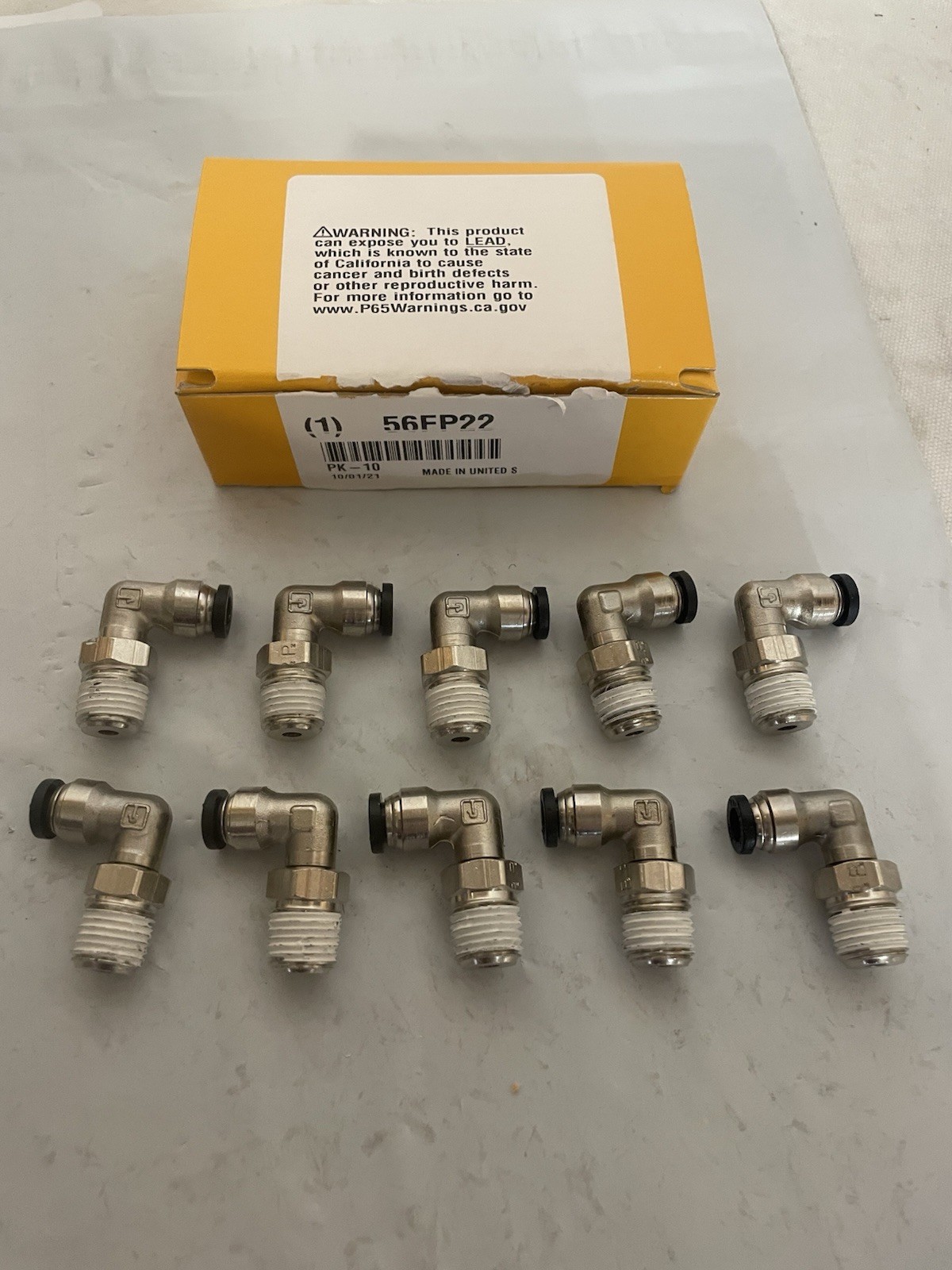 Qty 10 Parker W169PW-4-4, 90° Swivel Elbows, 1/4" Tube x 1/4" NPT Male PrestoLok