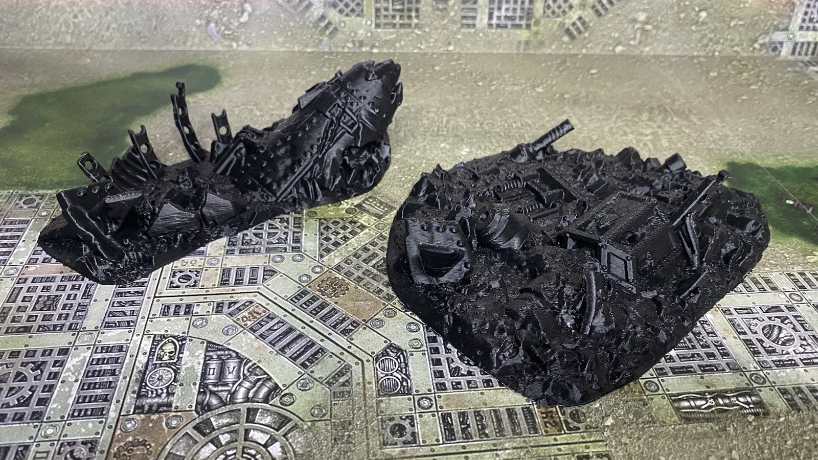 Tabletop Terrain: Crashed Planes\Scatter Terrain Warhammer 40K Compatible -7 PCS