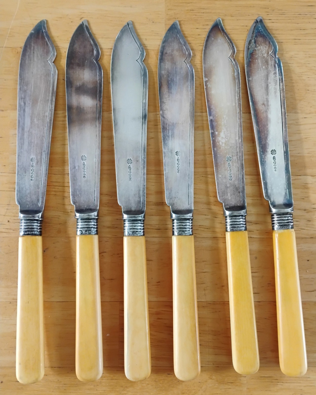 Set of Six William Hutton & Sons Sheffield England Fsh Knives Sterling Ferrule