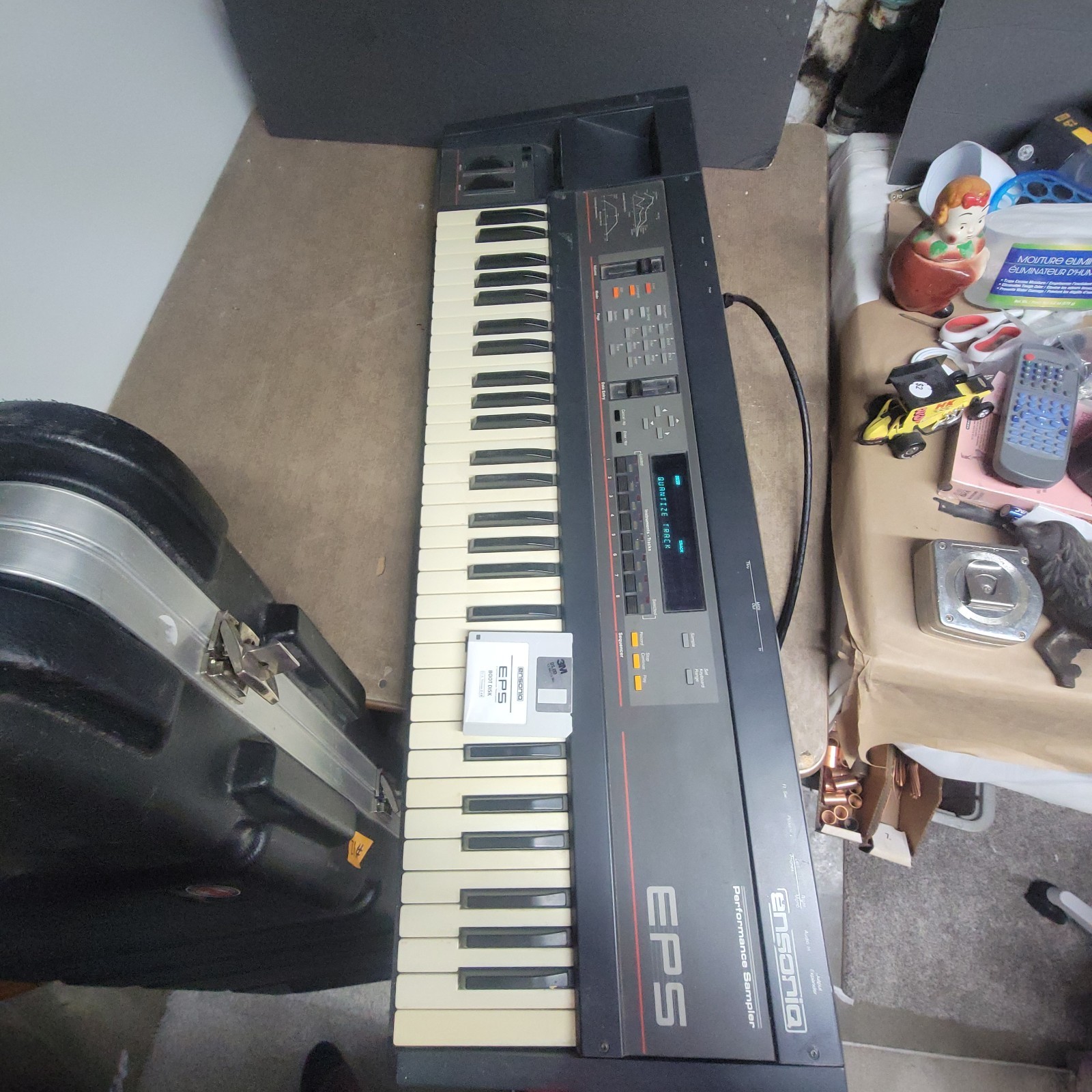 Ensoniq EPS Performance Sampler Keyboard with SKB Case, Used