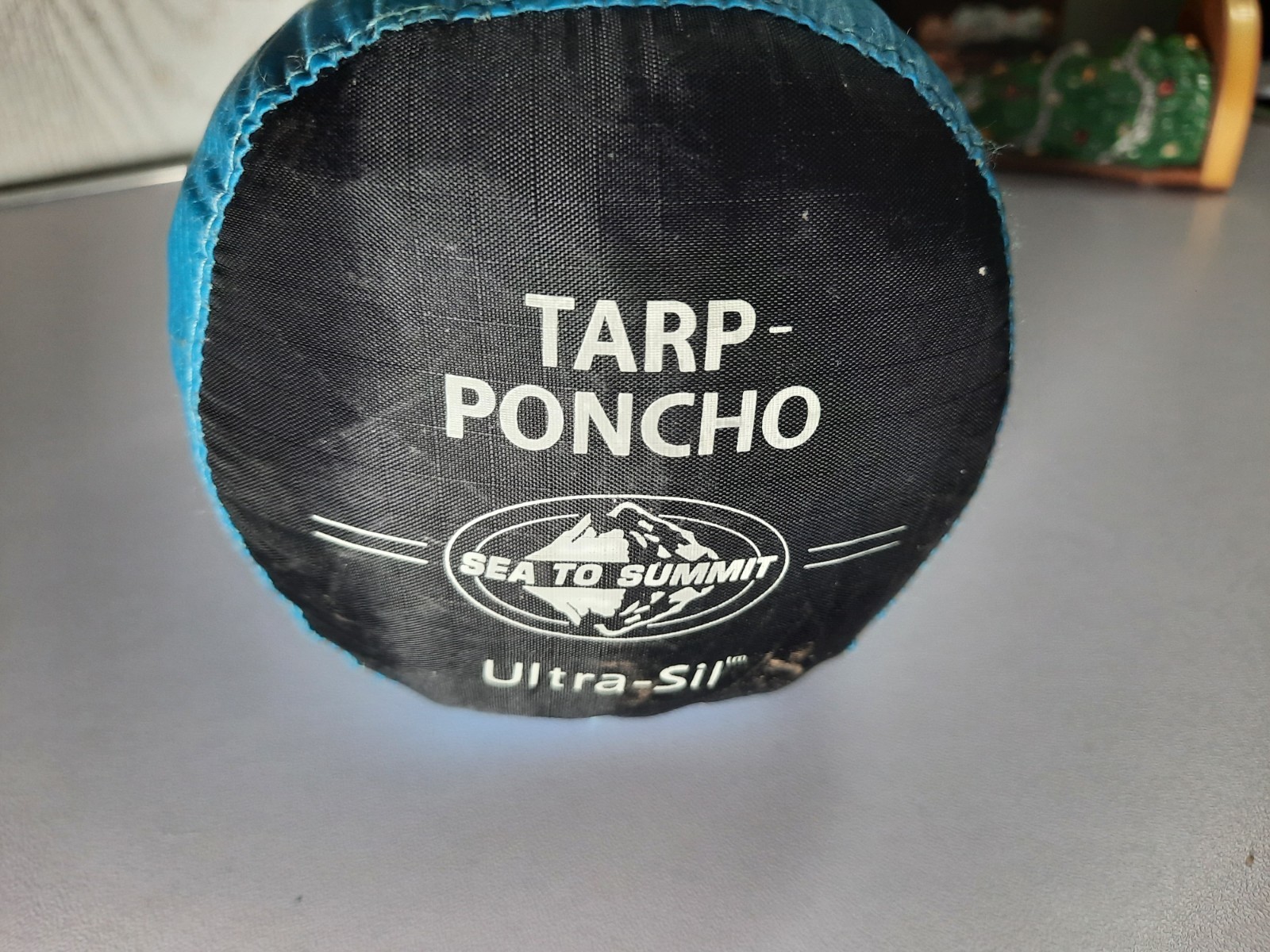 Sea To Summit Ultra-Sil Nano 15D Tarp Poncho 57”x104” 8.1oz Blue