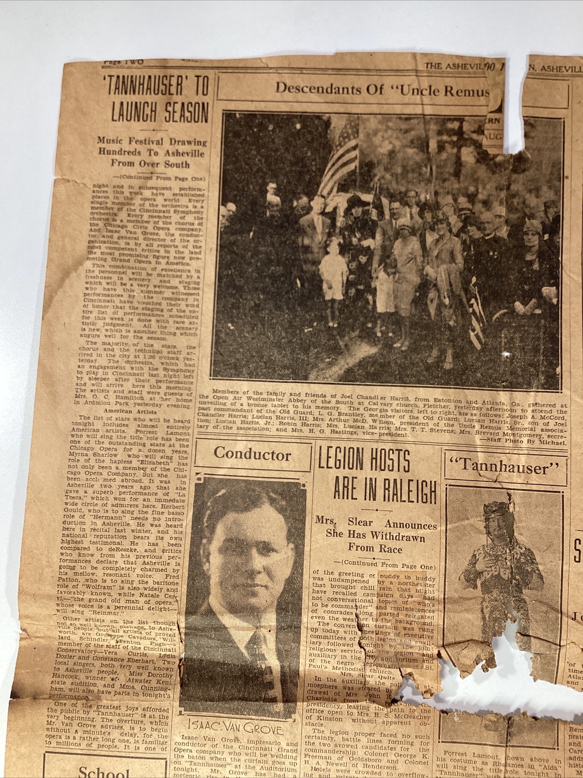 Ashville NC Newspaper Aug 26, 1929 Opera Zeppelin Israel Uncle Remus Great Ads!