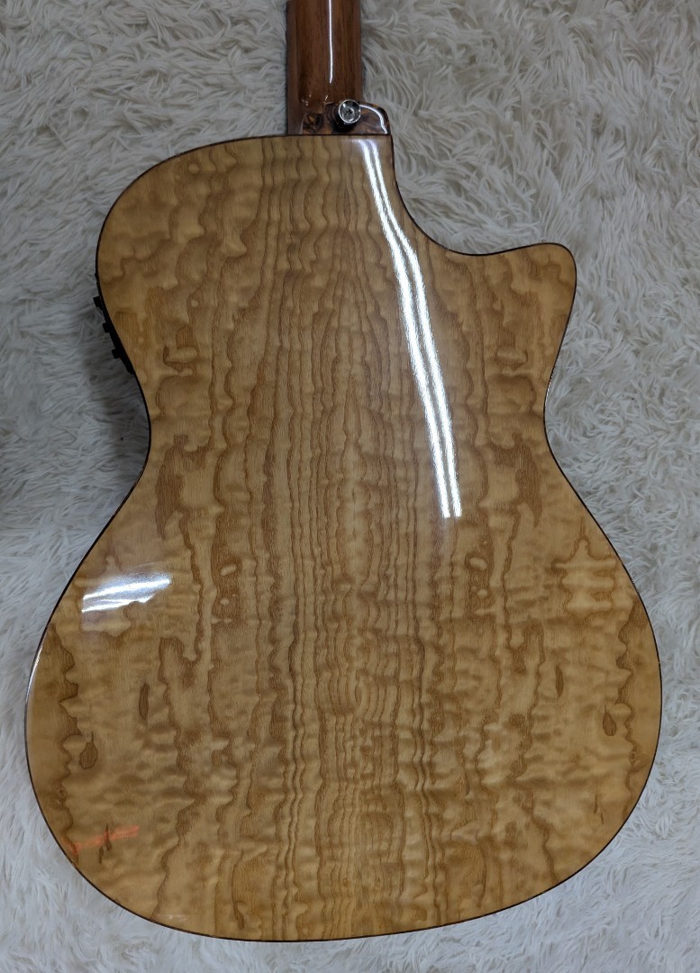 Dean EQAL GN Exotica Quilt Ash LEFTY Acoustic-Electric Guitar in Natural Finish