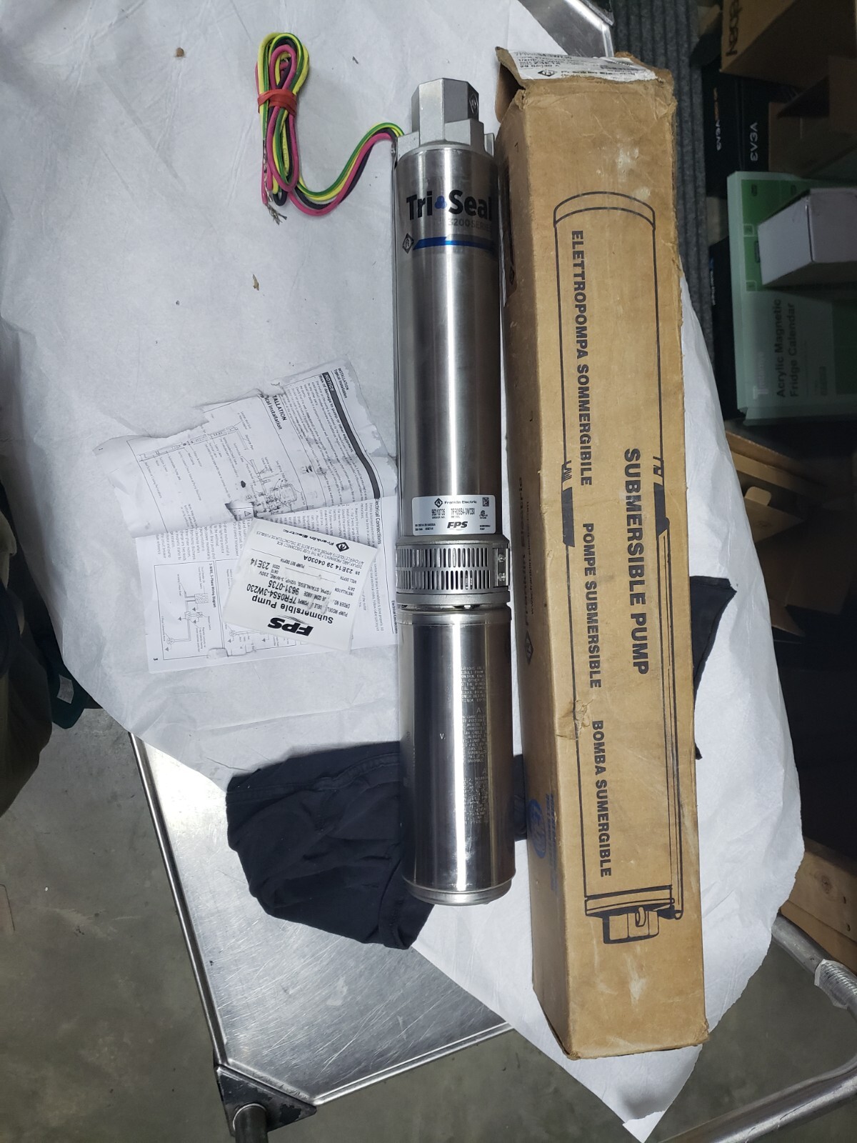 FRANKLIN ELECTRIC 7FR05S4 (1/2HP, 3WIRE,230V, 7GPM, SUBMERSIBLE PUMP) NIB