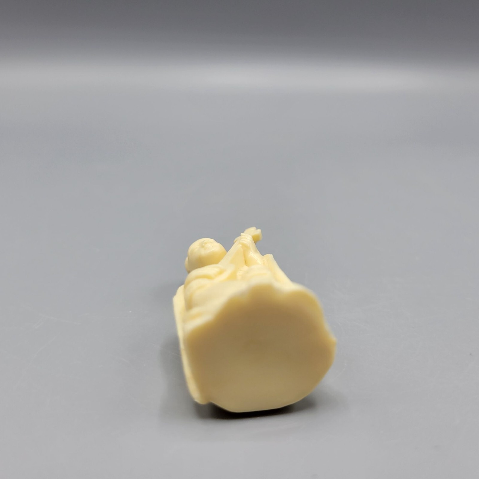 Vtg Resin Japanese Netsuke Oriental Asian Women Figurine Playing Instrument 2"