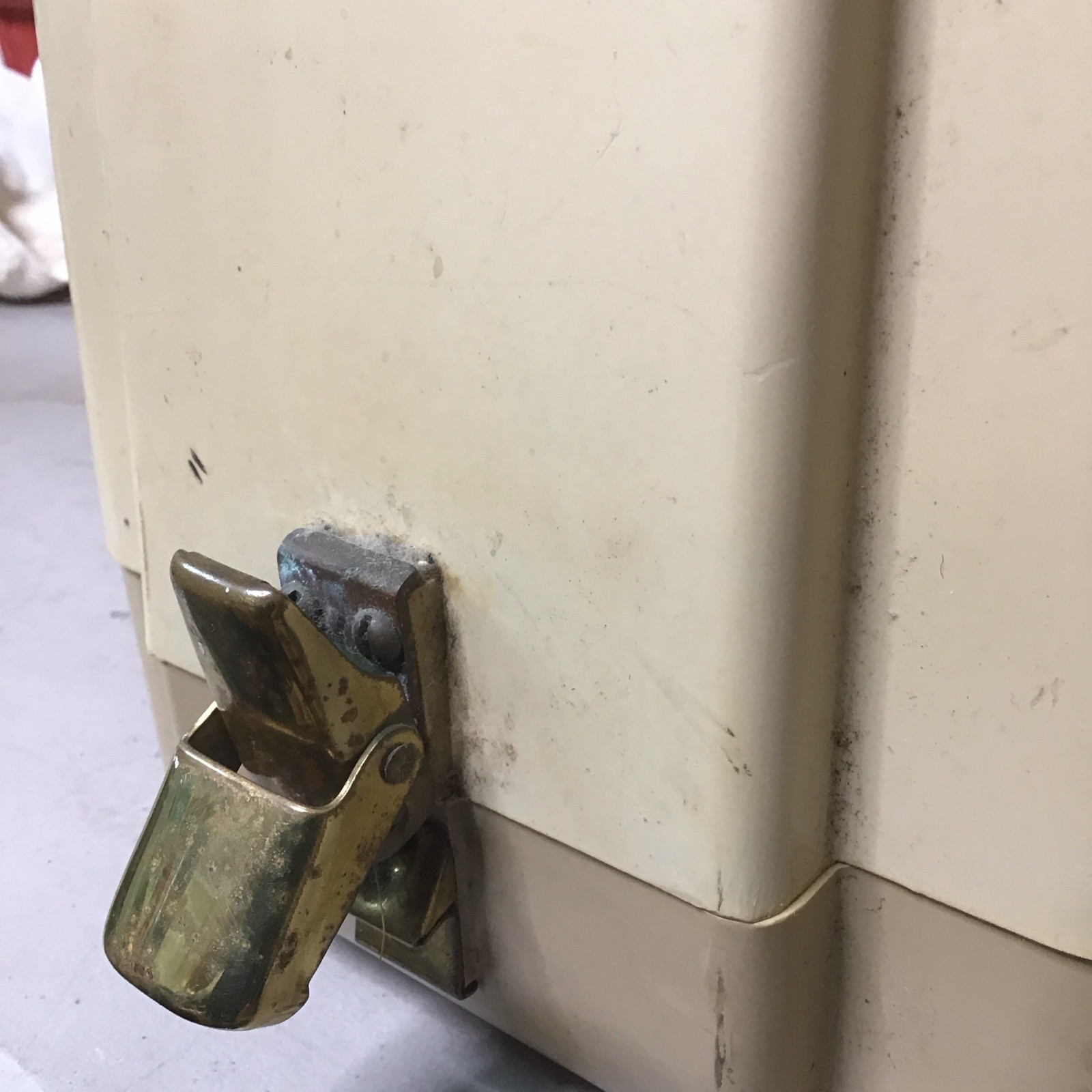 Vintage Singer 404A Sewing Machine With Case