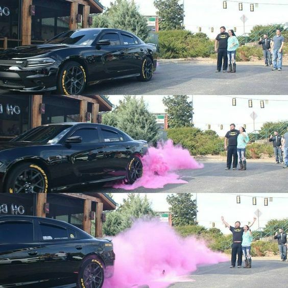 Burnout Black-Out 4 lbs Holi Powder - 2 lbs ea. Pink and Blue for Gender Reveals