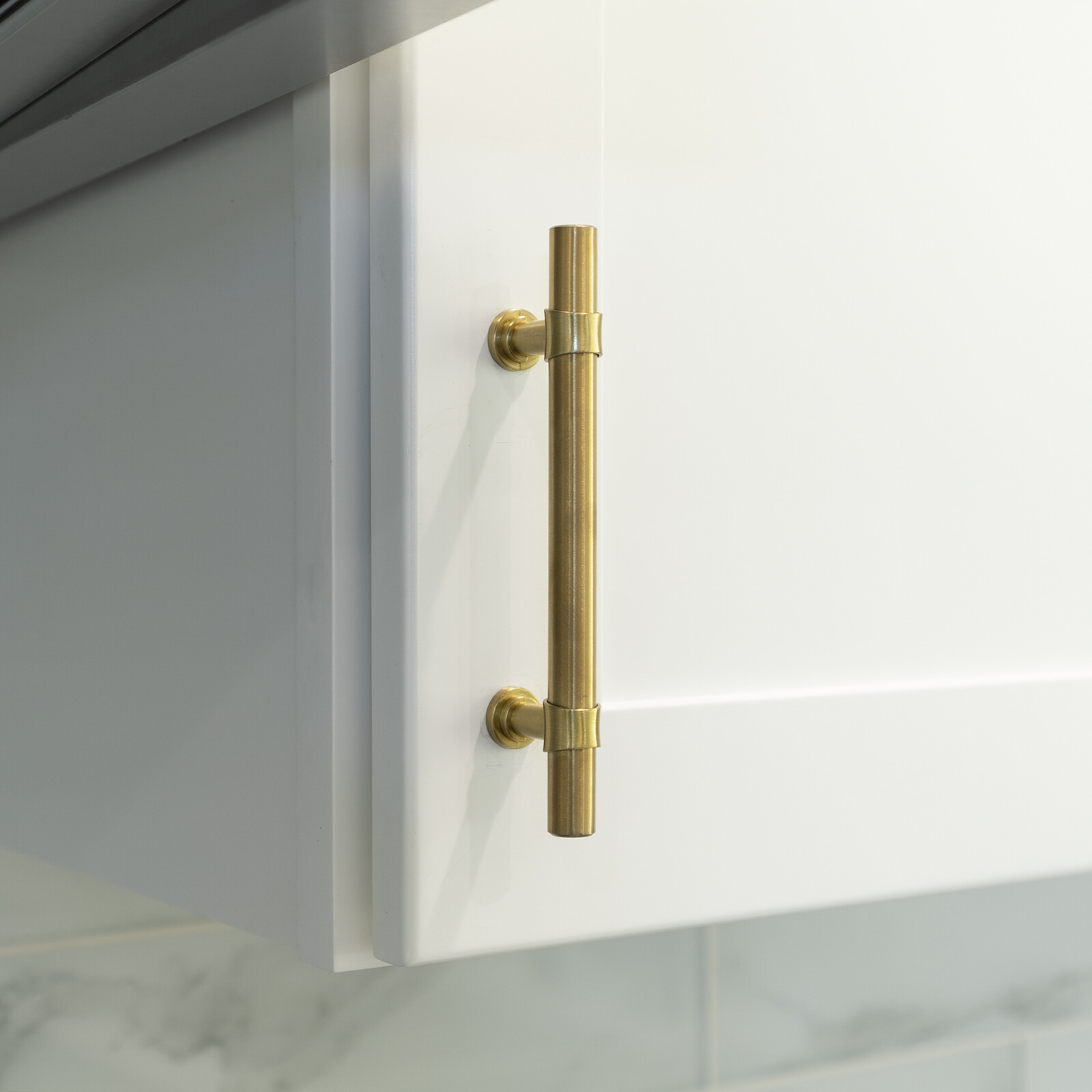 Brushed Gold Modern Kitchen Cabinet Handles Drawer Pulls Knobs Stainless Steel