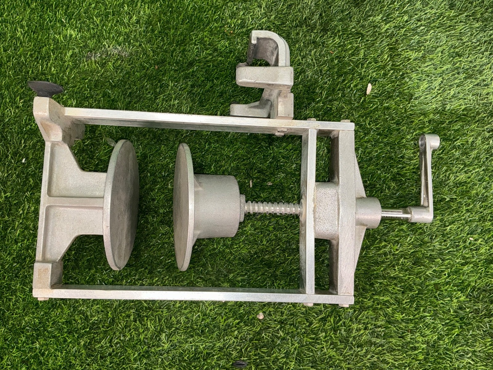 Nemco 55800 Easy Tuna Press Can Drainer N55800 Counter Clamp Aluminum 2033 7C