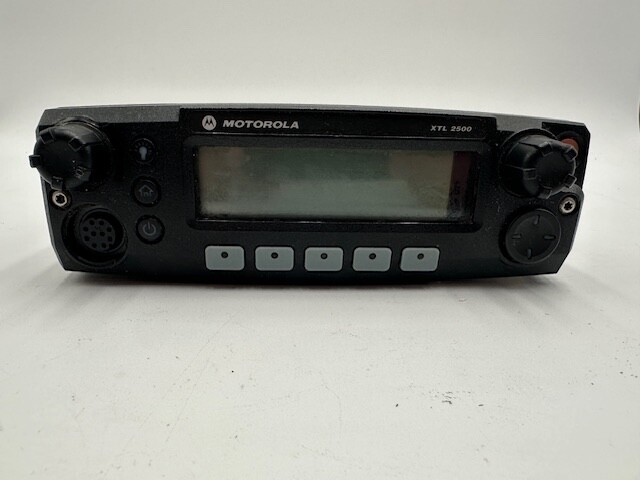 Motorola XTL2500 Mobile Radio Base Only M21URM9PW2AN 700/800 MHz - Fast Shipping
