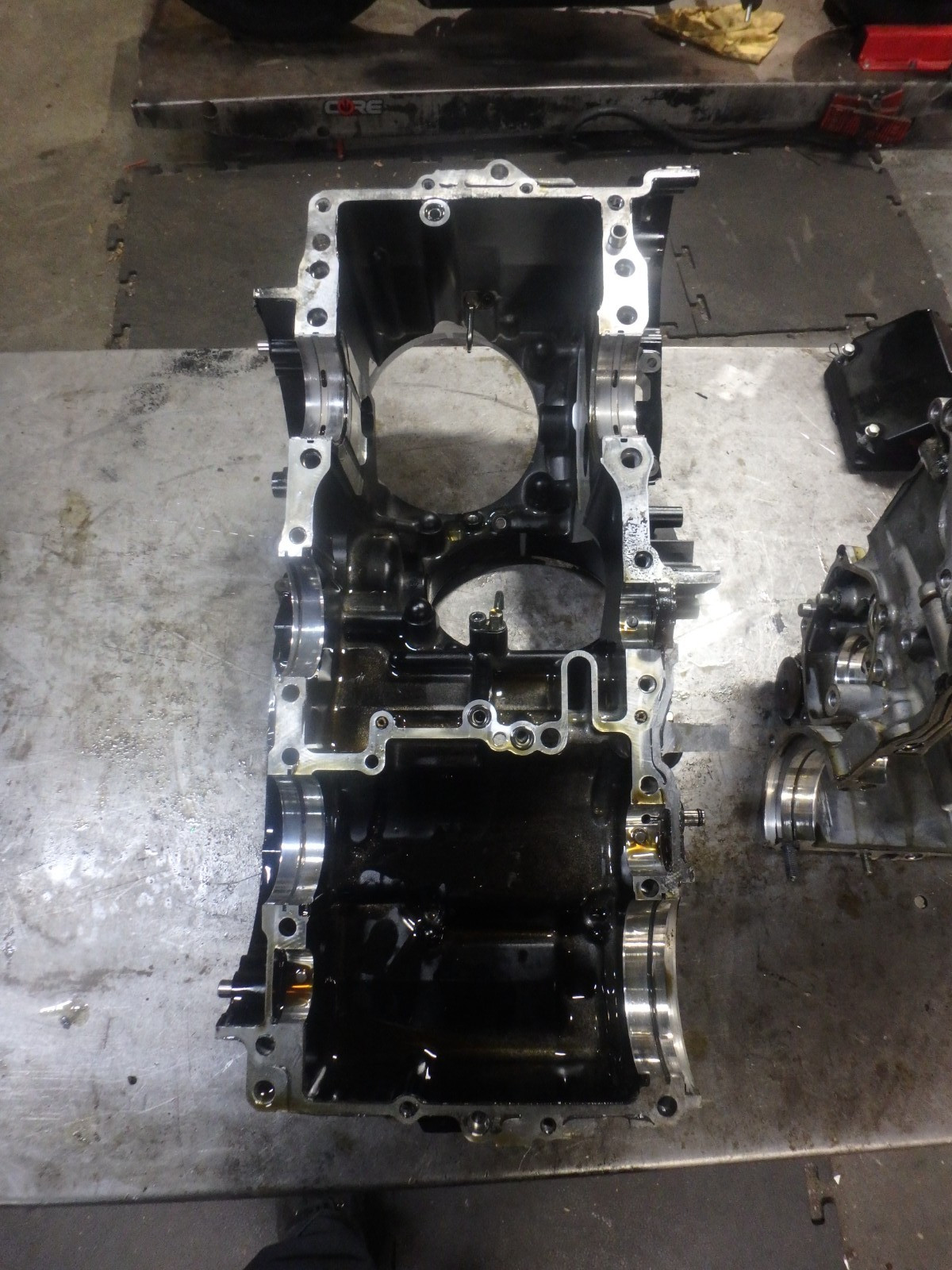 SUZUKI BOULEVARD M109R / VZR1800 06-25 ENGINE CASES P/N 11300-48881