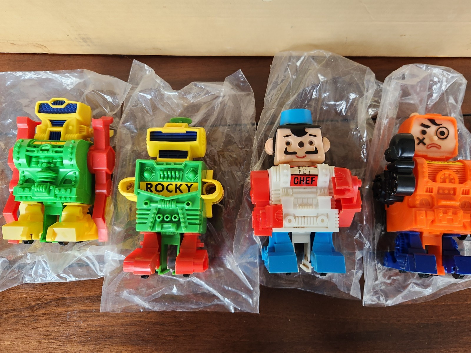 Ding-A-Ling Bridge Set 4 Robots 1971 Topper Toys Rare Working Metal Cam Powerpak