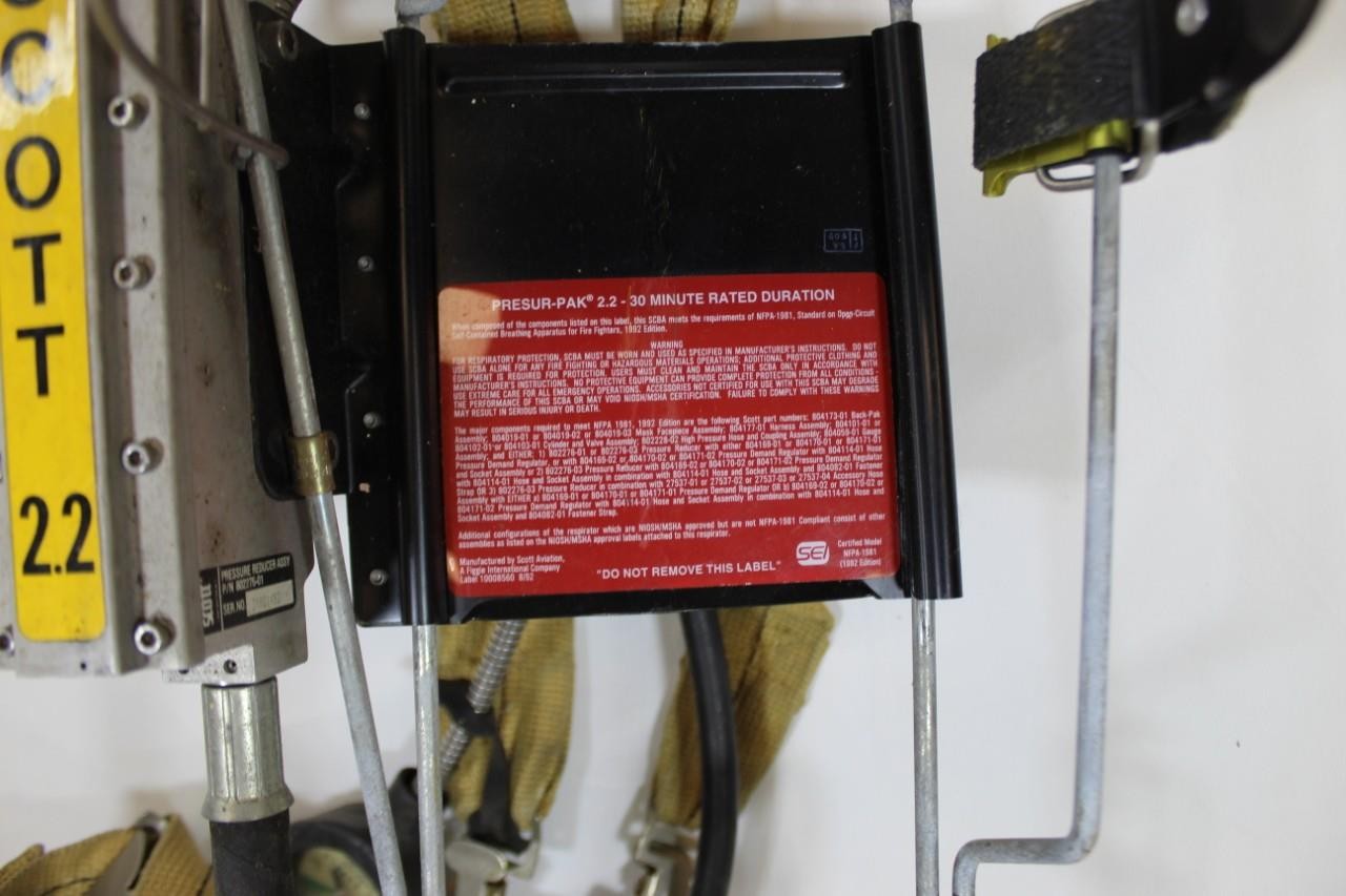 Scott 2.2 SCBA Harness with EZ Flow Regulator