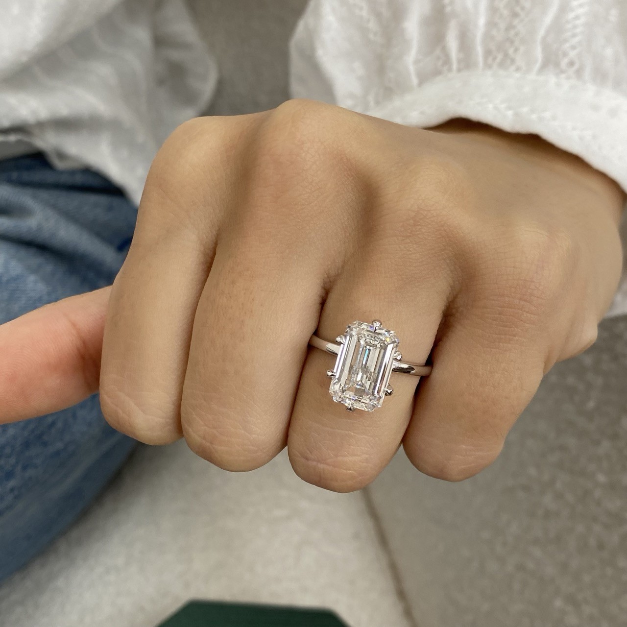 Diamond Engagement Ring VS1 F Emerald 5 Ct Solitaire Labcreated 14k White Gold