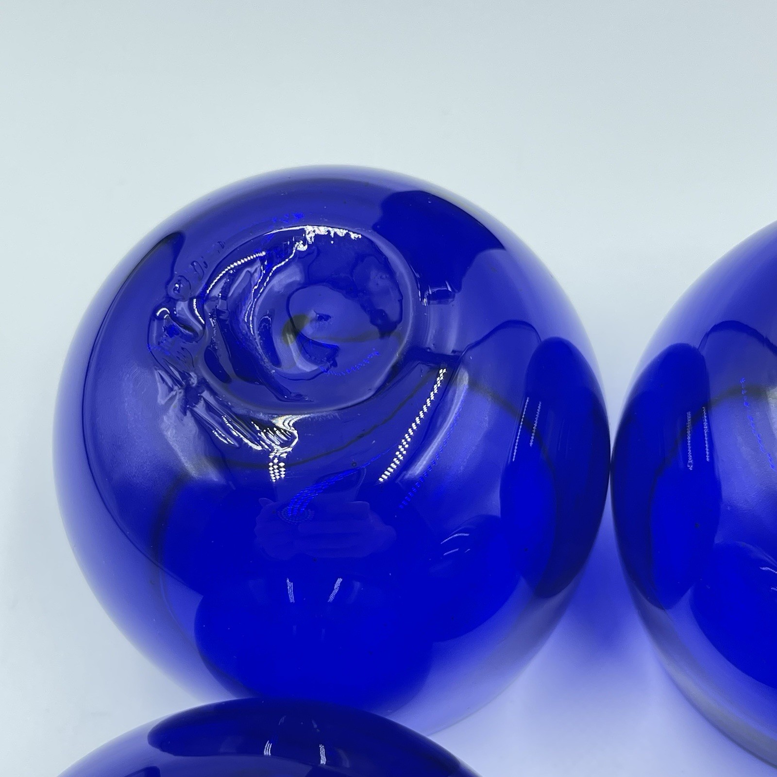 Vgt Cobalt Blue Cocktail Shaker with 4 Roly Poly Glasses Chrome Plate Shaker Top