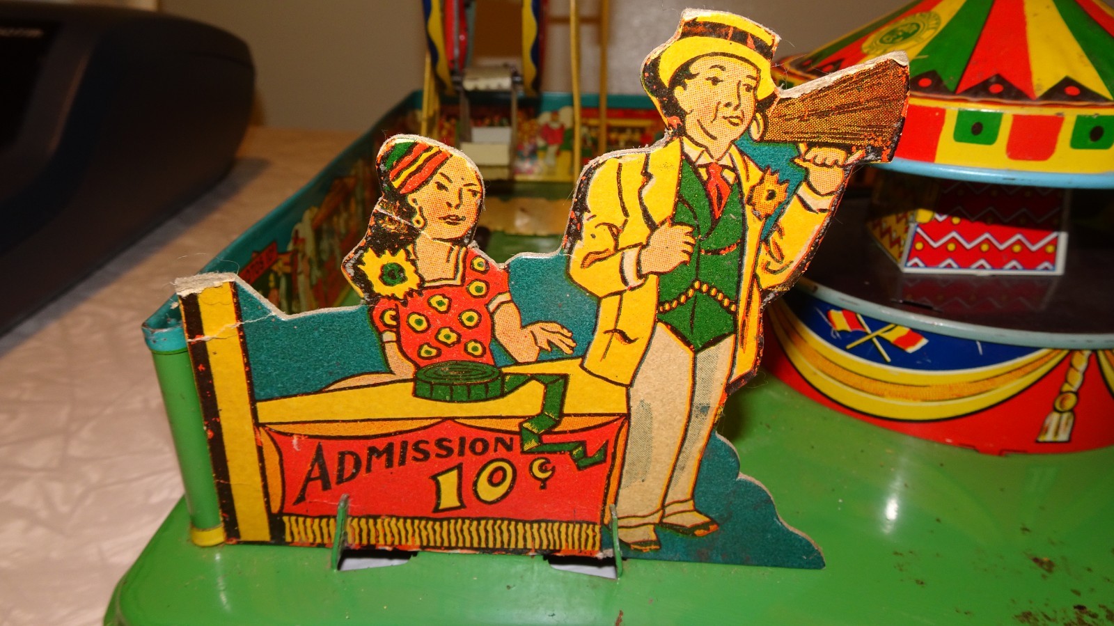 Vintage Wyandotte lever windup Carnival Toy from the '30's with box