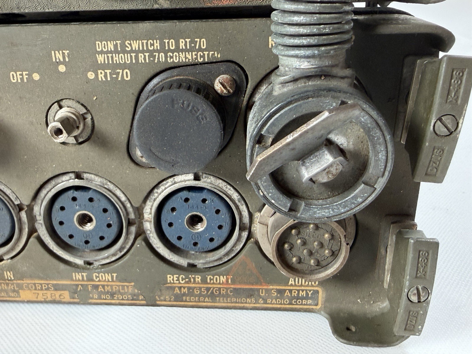 US Army Signal Corps AM-65/GR Military Radio Audio Amplifier RT-70 33lb