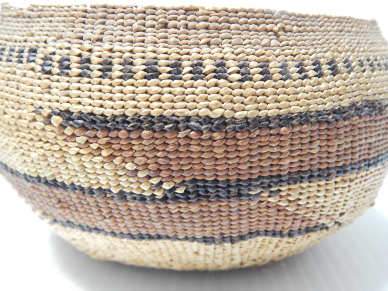 FINE ANTIQUE YUROK (HUPA) CALIFORNIA GLOBULAR GIFT SIZED BASKET - CLEAN + NICE