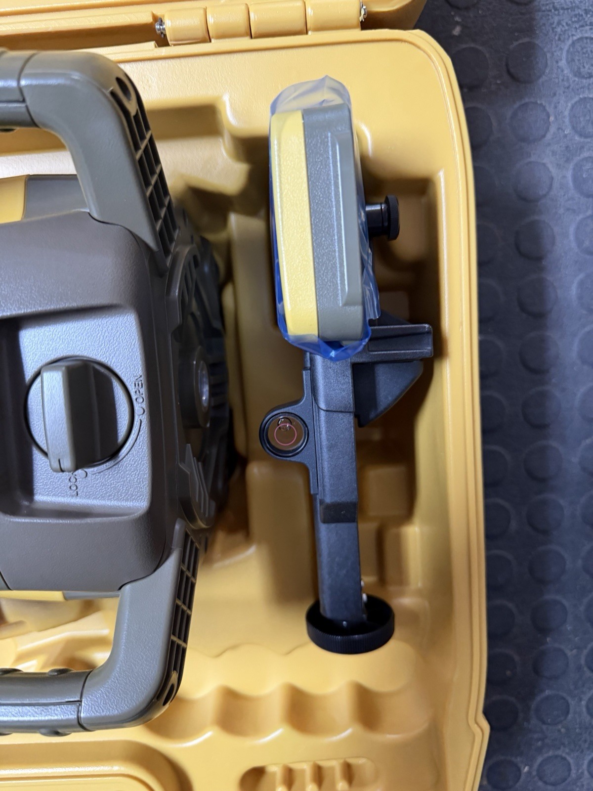 Topcon RL-H5A Horizontal Self-Leveling Rotary Laser Kit w/ LS-80X Receiver New