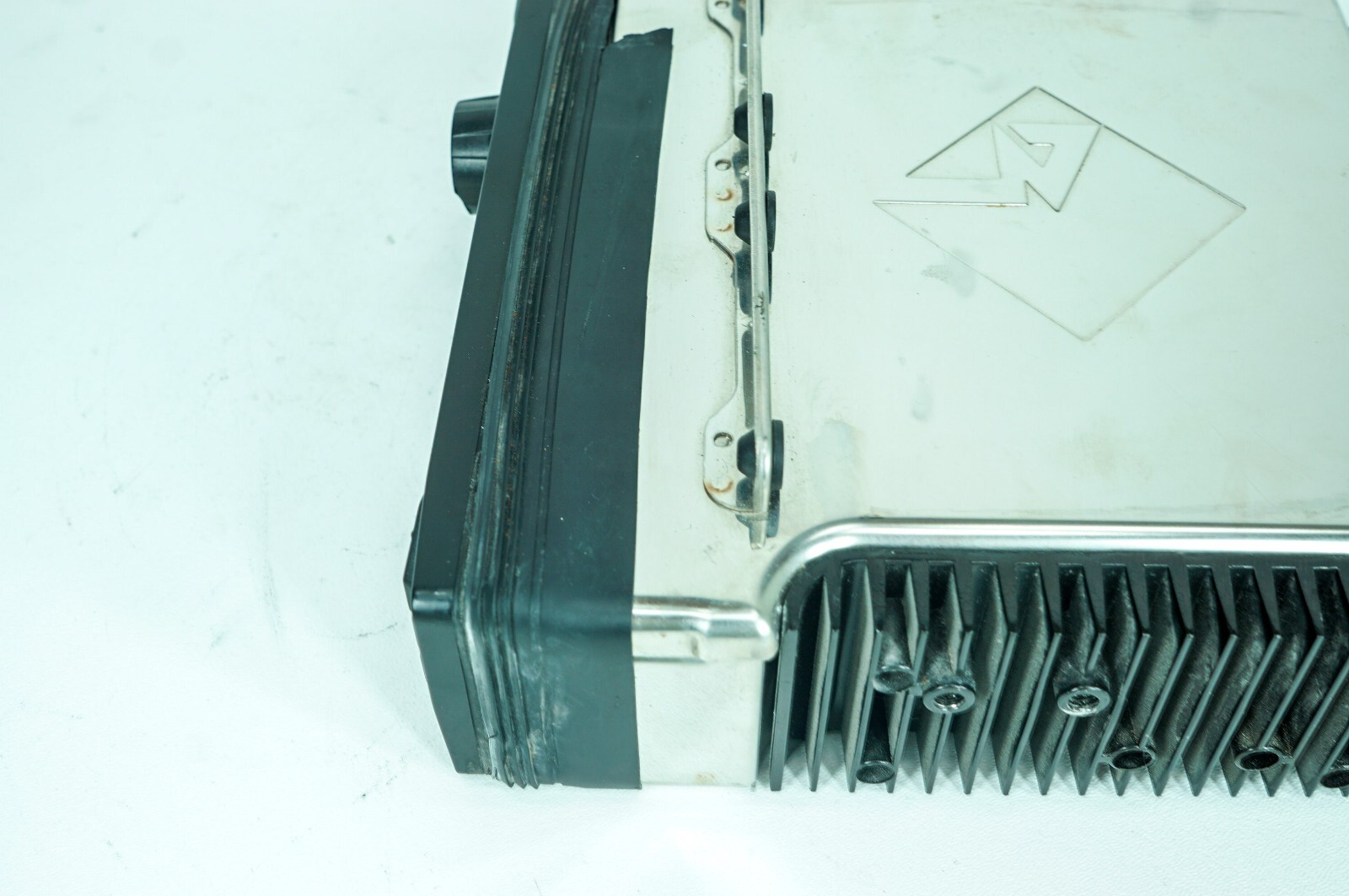 12 Harley Road Glide Touring Rockford Fosgate Media Receiver DAMAGED HD9813 1325