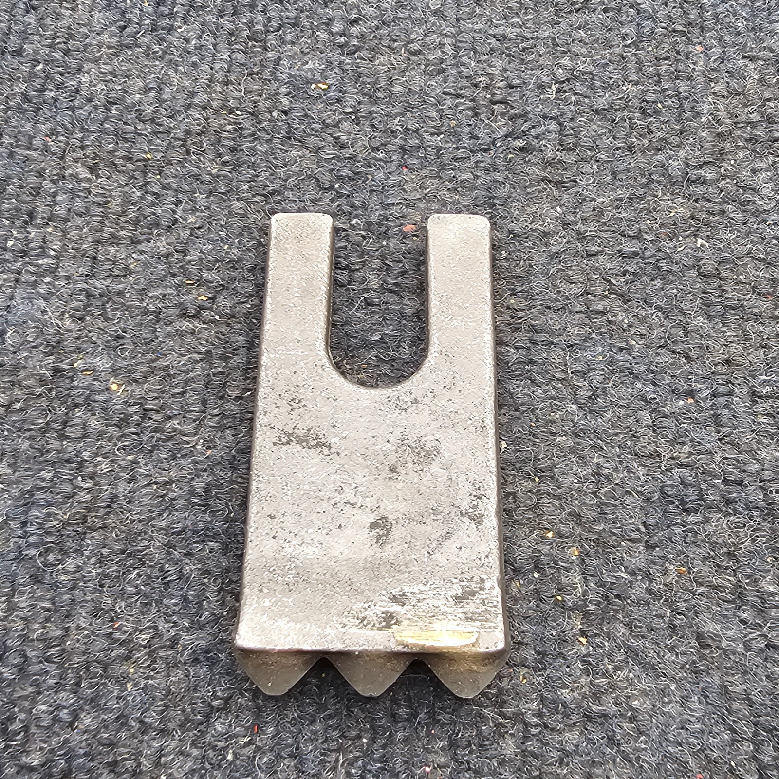 RB36 Carbide Dirt/Rock Tooth Replacement with Rubber Lock, New Open Box